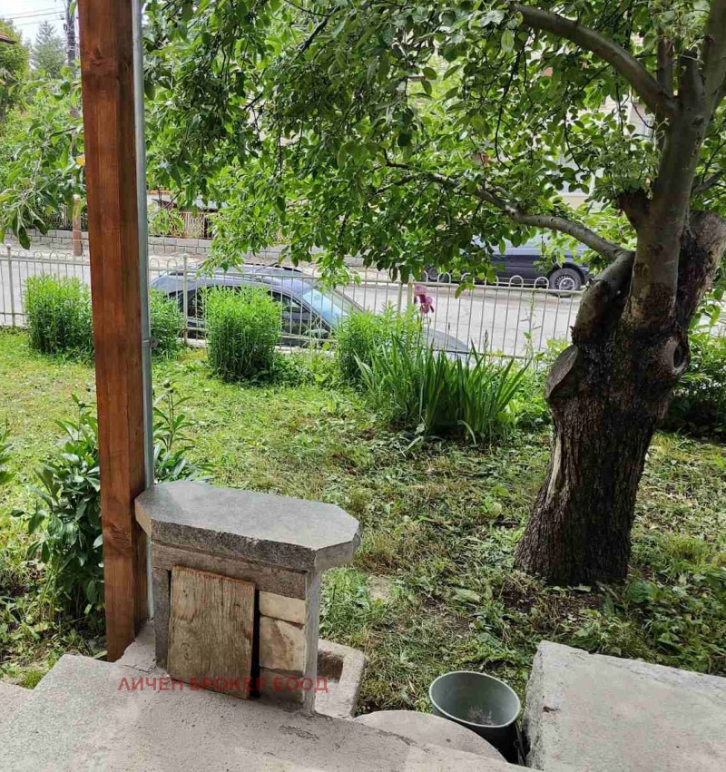 För uthyrning  Hus Golv Sofia , Vladaja , 80 kvm | 69120762 - bild [16]