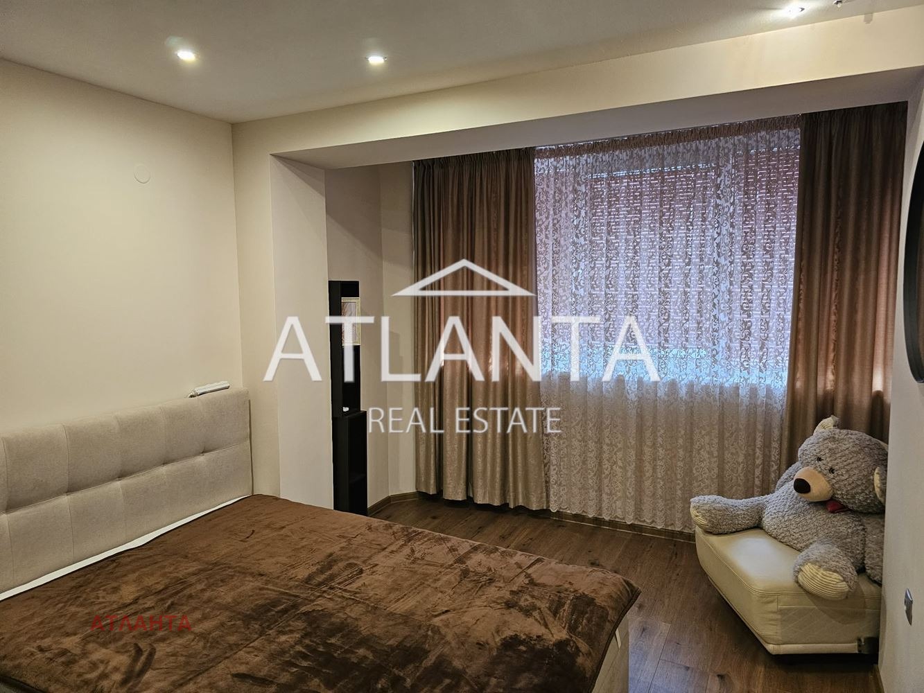 Дава под наем 3-СТАЕН, гр. Варна, Център, снимка 11 - Апартаменти - 53957168