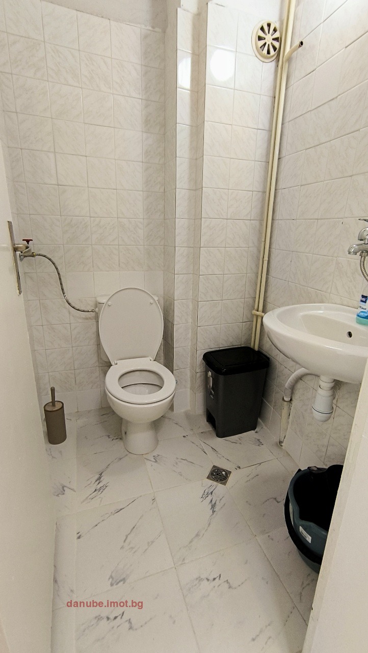 Дава под наем МАГАЗИН, гр. Русе, Център, снимка 5 - Магазини - 52120788