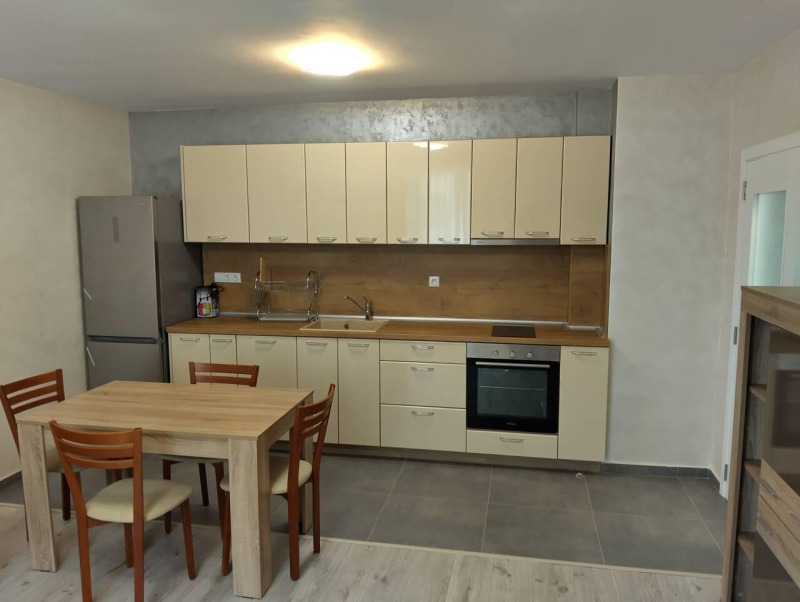 Под наем 2-СТАЕН, град Пловдив, Христо Смирненски • 550 € • 93839959 — Holmes.bg
