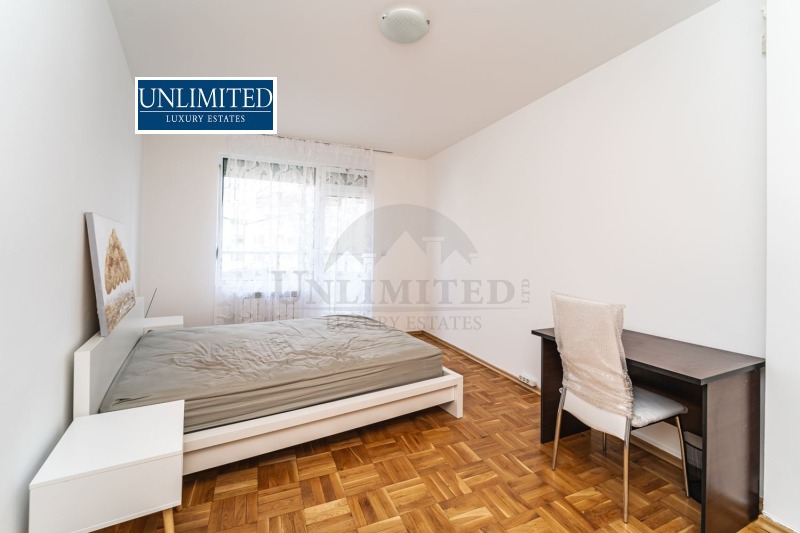 Дава под наем 4-СТАЕН, гр. София, Лозенец, снимка 11 - Апартаменти - 53536683