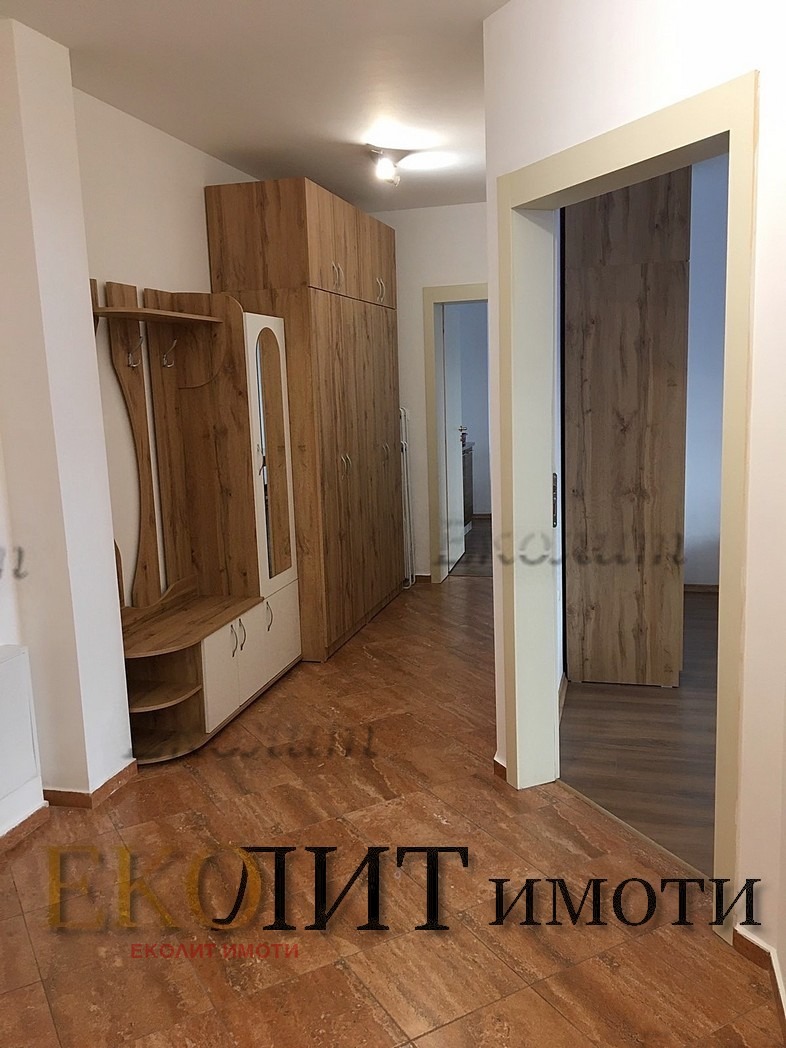 Дава под наем 4-СТАЕН, гр. София, Стрелбище, снимка 2 - Апартаменти - 52522777