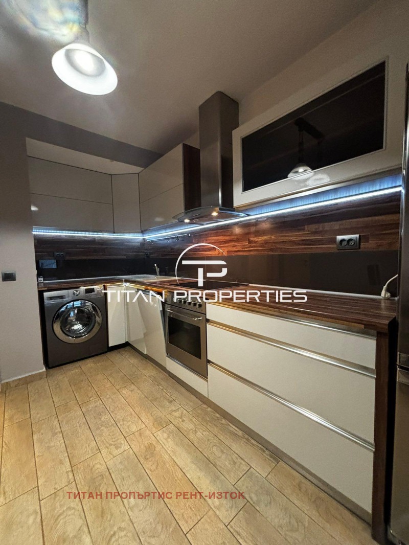 Дава под наем 2-СТАЕН, гр. Бургас, Център, снимка 2 - Апартаменти - 52534221