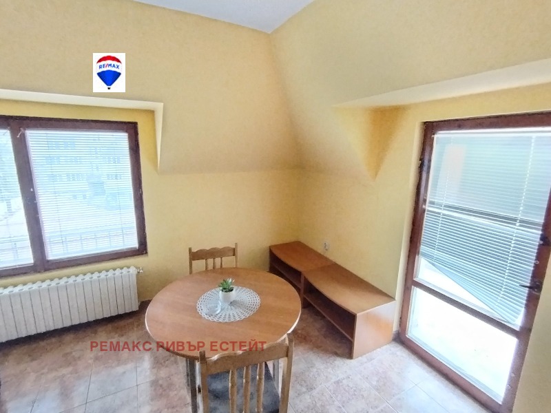 Kiadó  Tetőtér Ruse , Hasove , 33 négyzetméter | 37975569 - kép [2]