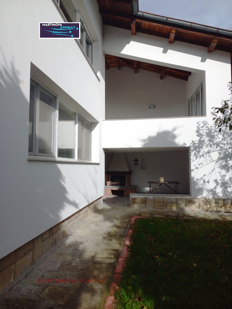 Издаје се  Кућа Софија , Бистрица , 320 м2 | 35162215 - слика [13]