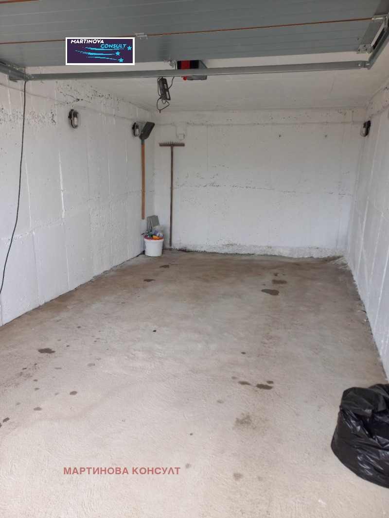 Издаје се  Кућа Софија , Бистрица , 320 м2 | 35162215 - слика [16]