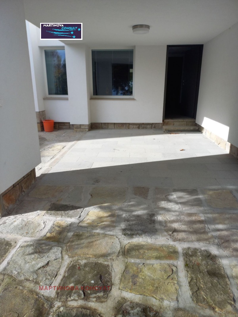 Издаје се  Кућа Софија , Бистрица , 320 м2 | 35162215 - слика [14]