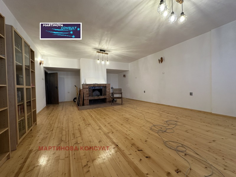 Издаје се  Кућа Софија , Бистрица , 320 м2 | 35162215 - слика [11]