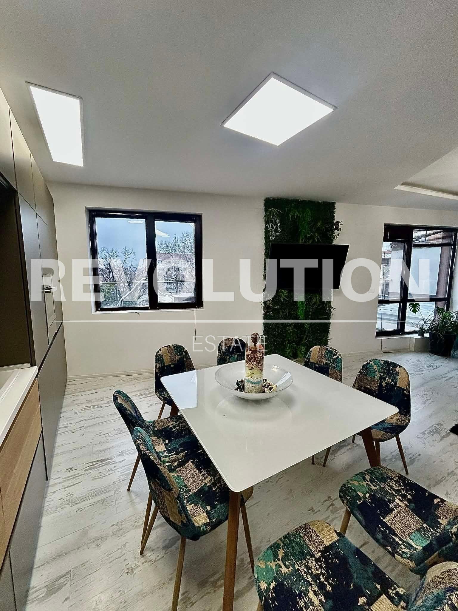 Дава под наем 3-СТАЕН, гр. Варна, Център, снимка 5 - Апартаменти - 54215712