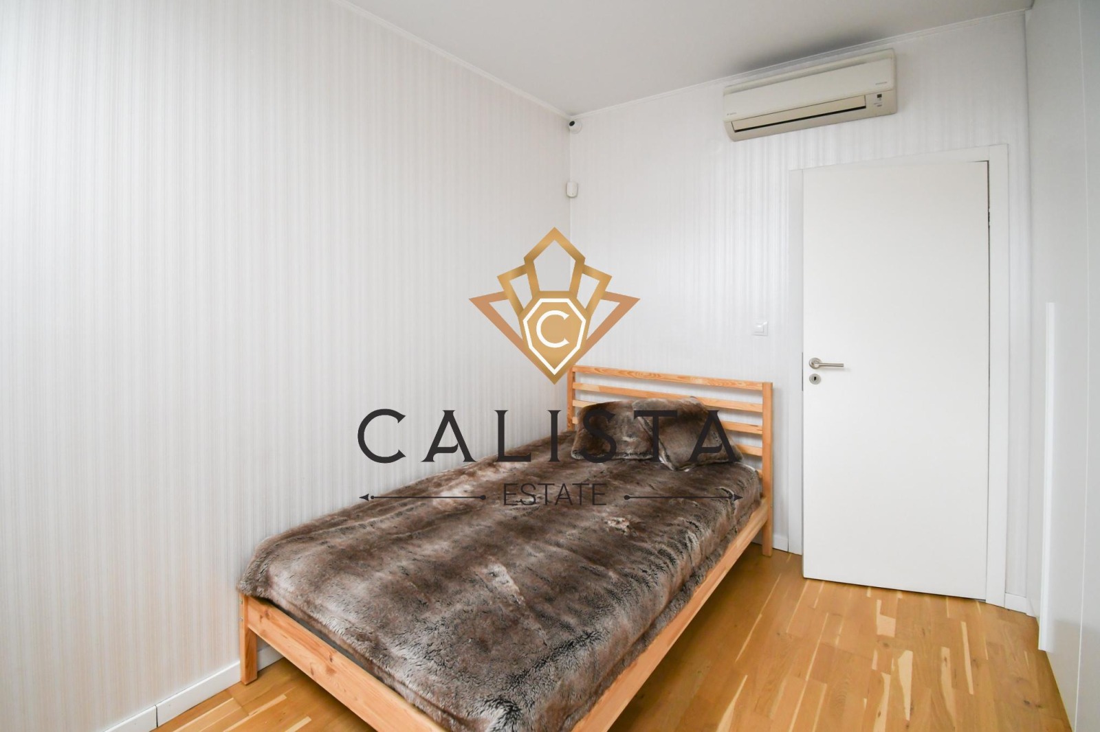 Дава под наем 3-СТАЕН, гр. София, Център, снимка 6 - Апартаменти - 54341235