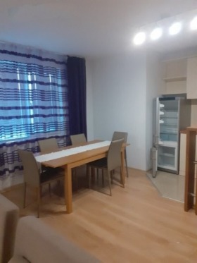 2-стаен град Пловдив, Кючук Париж 4