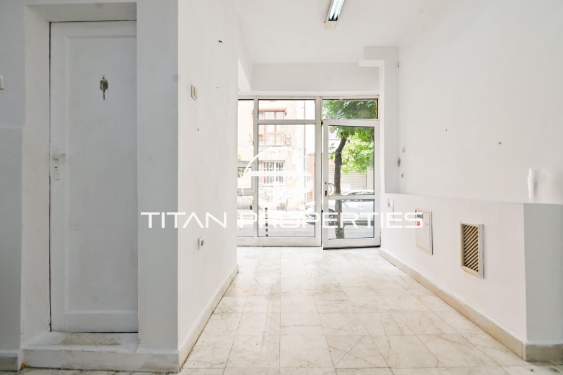 Издаје се  Схоп Софија , Центар , 30 м2 | 99746537 - слика [2]
