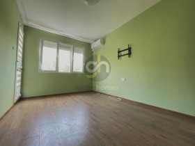 3-стаен град София, Редута 5