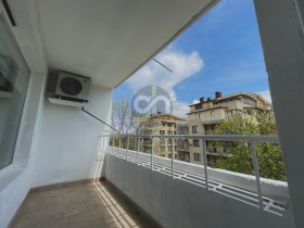 3-стаен град София, Редута 8