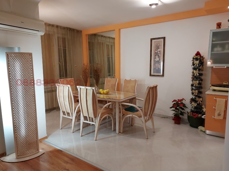 В оренду  2 спальні София , Борово , 127 кв.м | 51822965