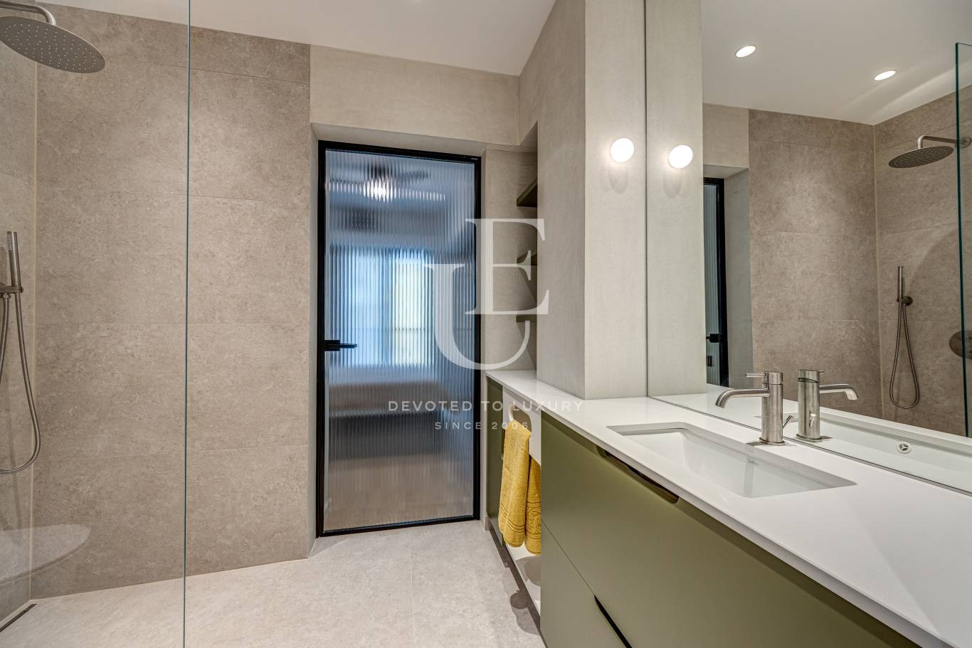 Дава под наем 2-СТАЕН, гр. София, Център, снимка 8 - Апартаменти - 53938202