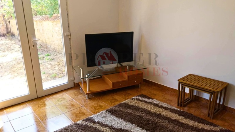 Дава под наем КЪЩА, с. Бутово, област Велико Търново, снимка 5 - Къщи - 52622679