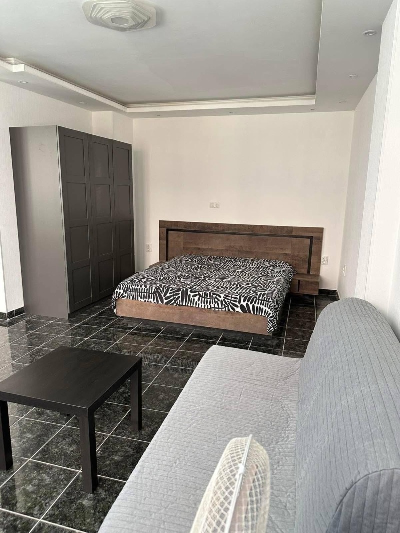 Zu vermieten  Studio Sofia , Zona B-5 , 55 qm | 46747154 - Bild [2]