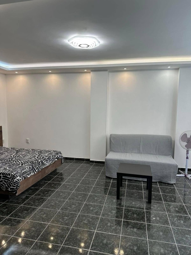Zu vermieten  Studio Sofia , Zona B-5 , 55 qm | 46747154 - Bild [3]