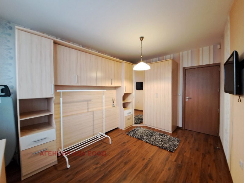 Дава под наем 3-СТАЕН, гр. София, Център, снимка 13 - Апартаменти - 53093150