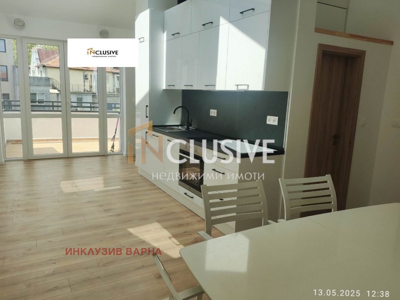 Издаје се  3 спаваће собе Варна , Центар , 120 м2 | 90081333