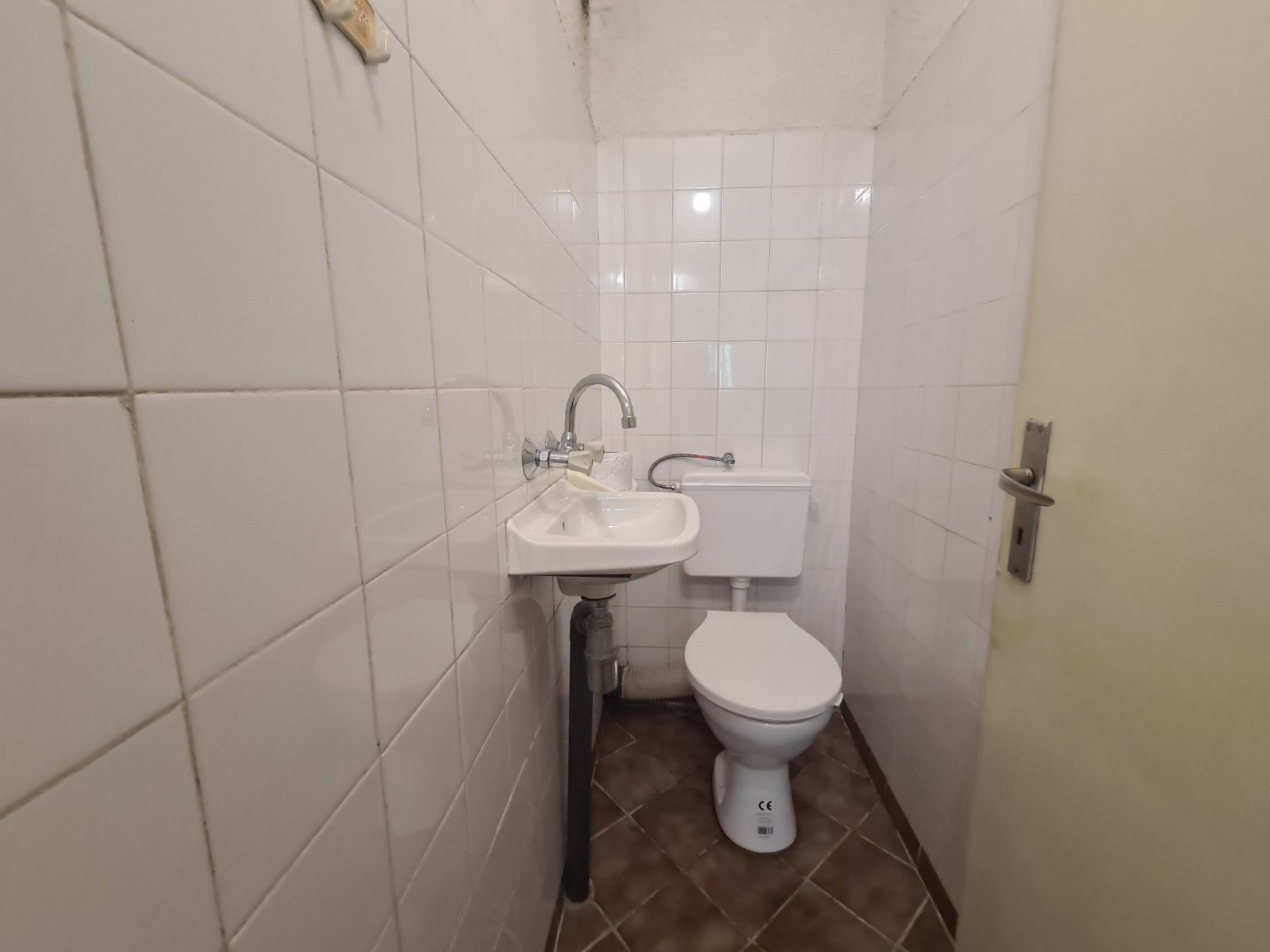 Дава под наем 4-СТАЕН, гр. София, Лагера, снимка 9 - Апартаменти - 55540939