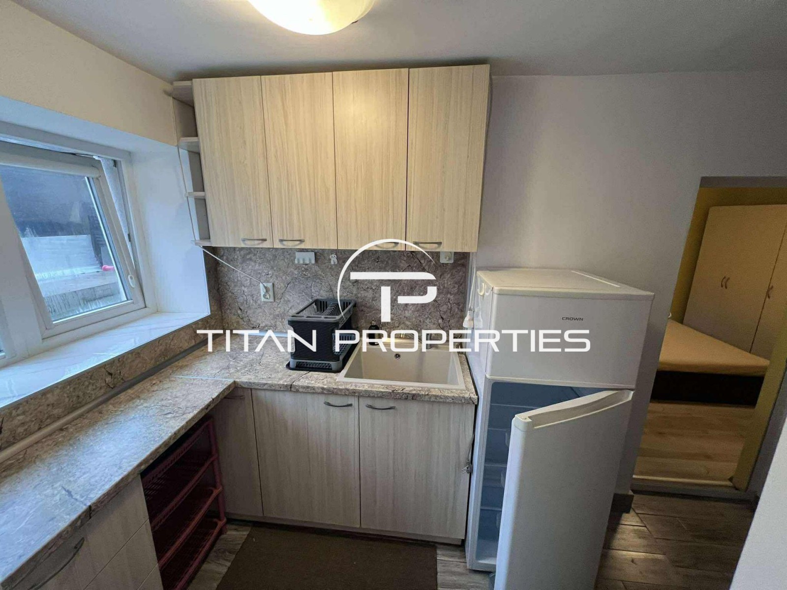 Дава под наем ЕТАЖ ОТ КЪЩА, гр. Варна, Цветен квартал, снимка 5 - Етаж от къща - 53767317