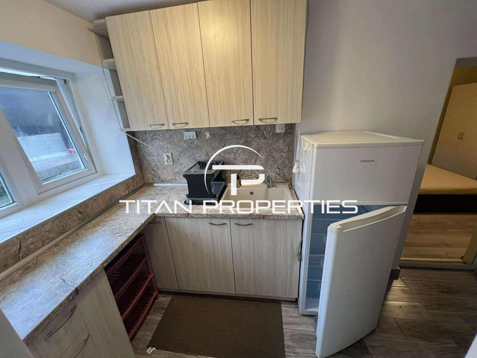 Дава под наем ЕТАЖ ОТ КЪЩА, гр. Варна, Цветен квартал, снимка 3 - Етаж от къща - 53767317