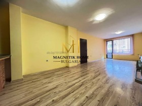 2 bedroom Vazrazhdane, Burgas 13