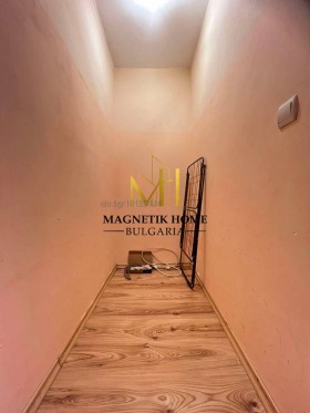 2 bedroom Vazrazhdane, Burgas 9