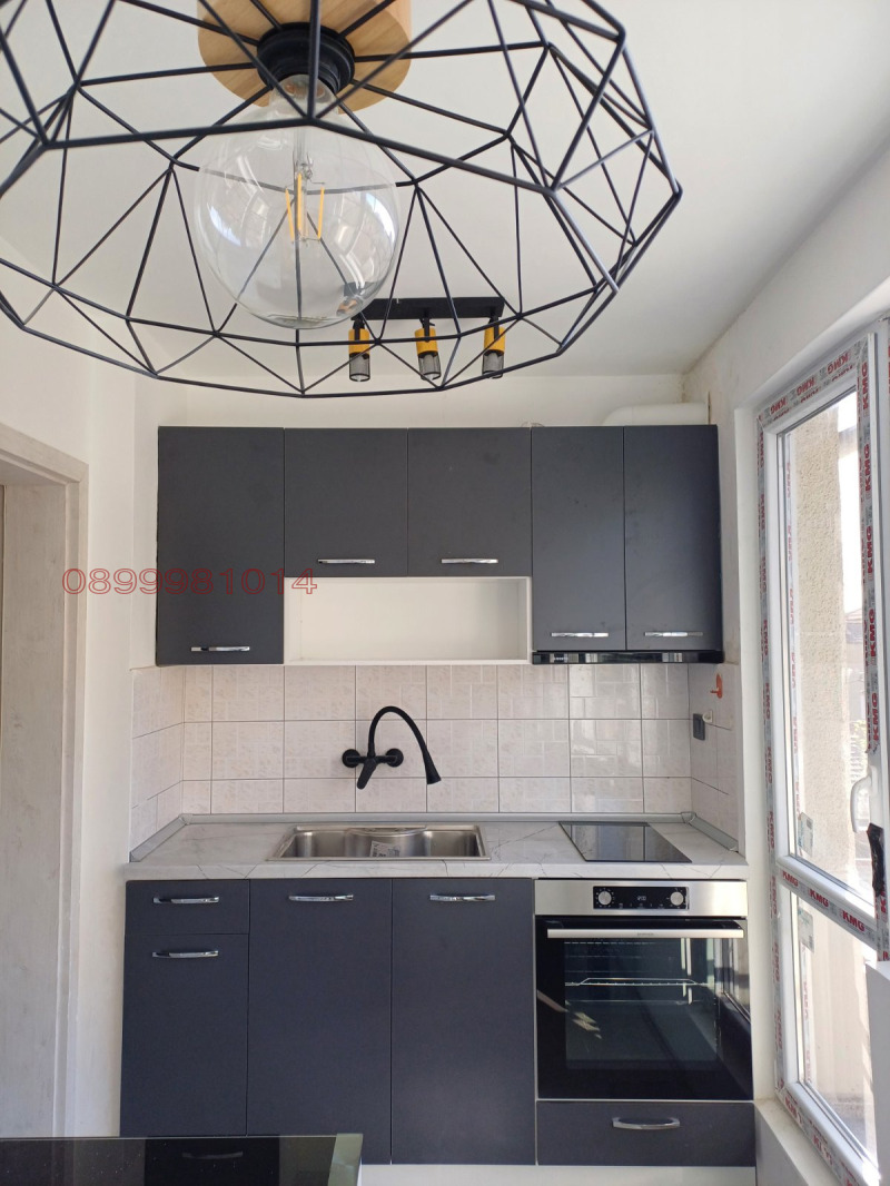 Дава под наем 3-СТАЕН, гр. Варна, Погреби