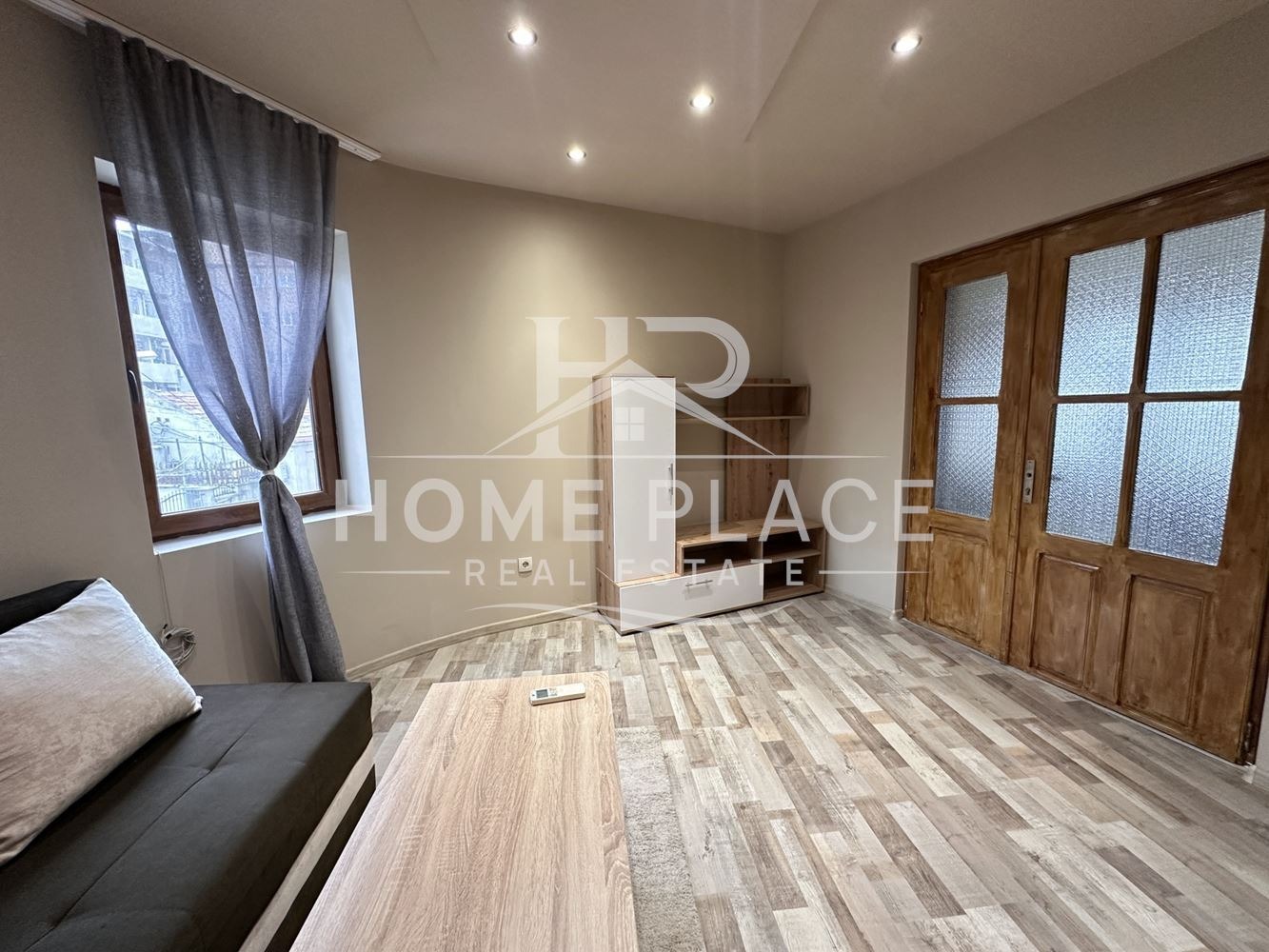 Дава под наем 3-СТАЕН, гр. Варна, Колхозен пазар, снимка 2 - Апартаменти - 54107724