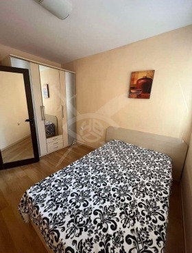 1 quarto Kolhozen pazar, Varna 4