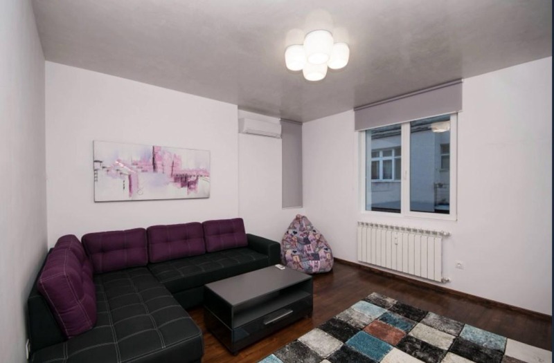 Da affittare  1 camera da letto Sofia , Tsentar , 71 mq | 97525996