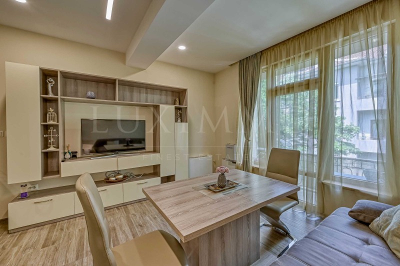 Kiralık  1 yatak odası Sofia , Centar , 78 metrekare | 89253166