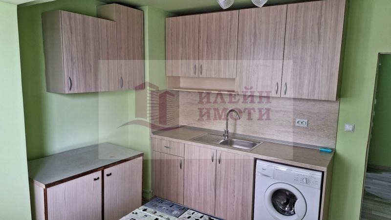 A louer  1 chambre Rouse , Tsentralen yujen raion , 65 m² | 69063532