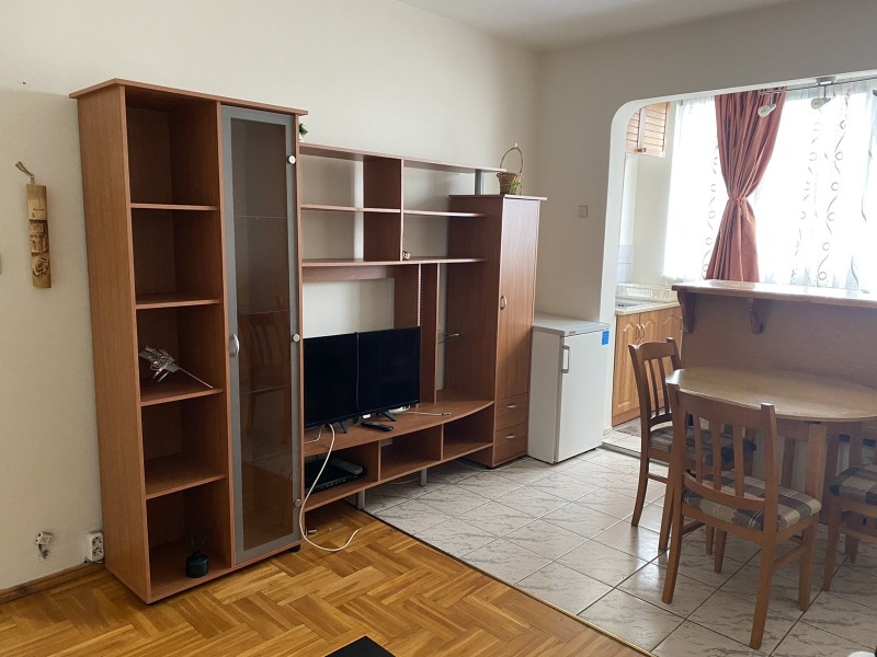 Zu vermieten  1 Schlafzimmer Sofia , Mladost 4 , 48 qm | 68752358 - Bild [9]