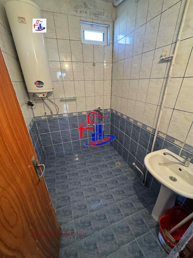 Дава под наем  4-стаен град Шумен , Пазара , 100 кв.м | 15821181 - изображение [11]