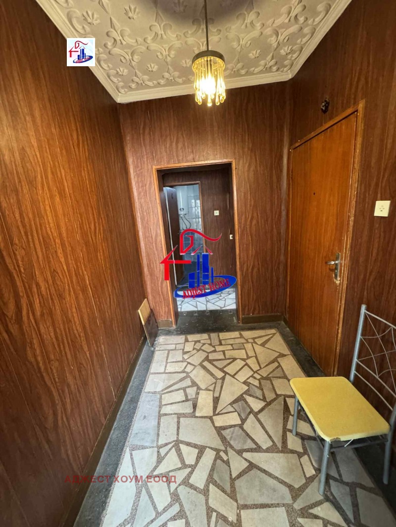 Дава под наем  4-стаен град Шумен , Пазара , 100 кв.м | 15821181 - изображение [9]