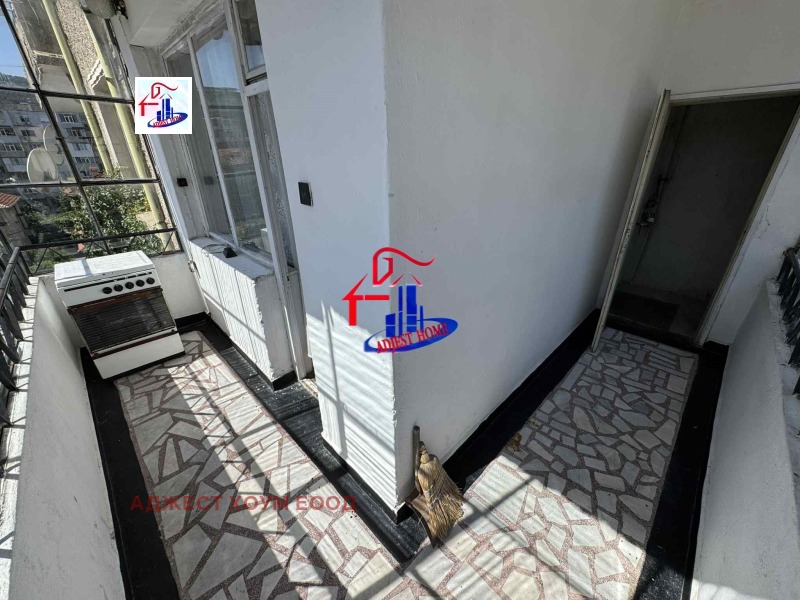 Дава под наем  4-стаен град Шумен , Пазара , 100 кв.м | 15821181 - изображение [8]