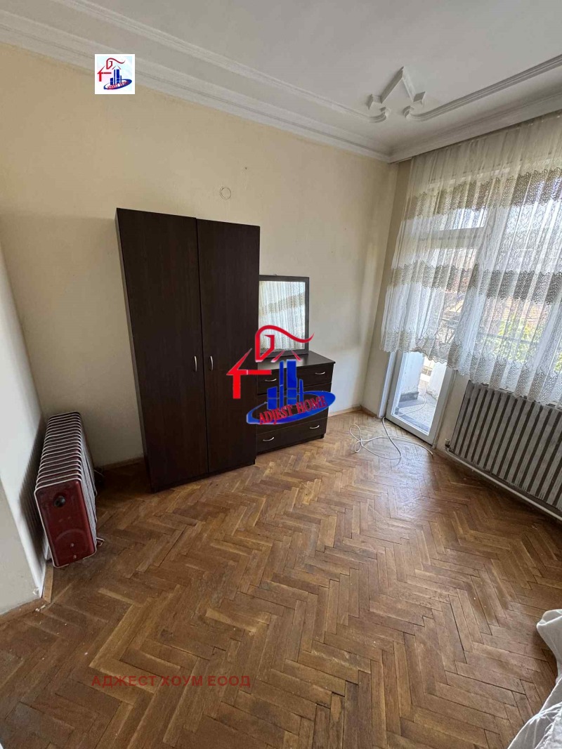 Дава под наем  4-стаен град Шумен , Пазара , 100 кв.м | 15821181 - изображение [4]