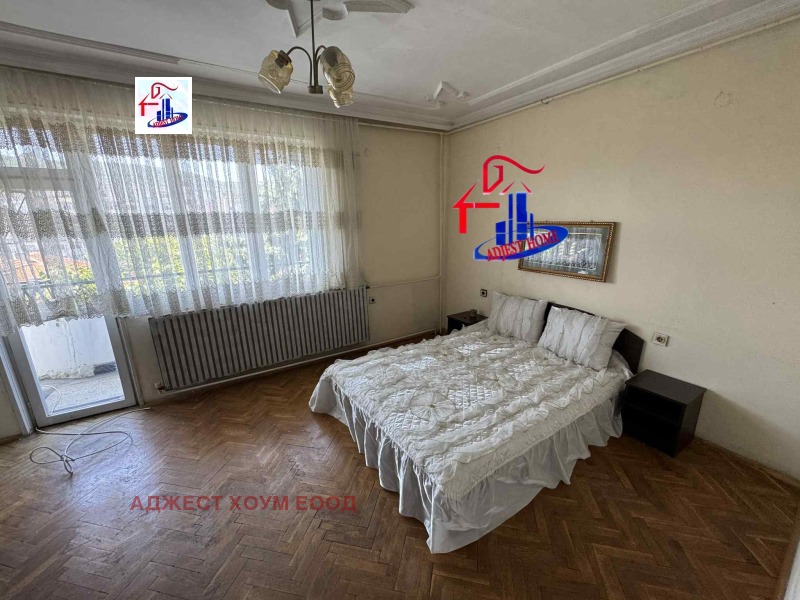 Дава под наем  4-стаен град Шумен , Пазара , 100 кв.м | 15821181 - изображение [3]
