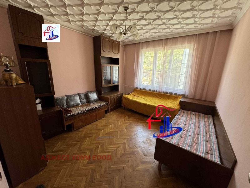 Дава под наем  4-стаен град Шумен , Пазара , 100 кв.м | 15821181 - изображение [5]