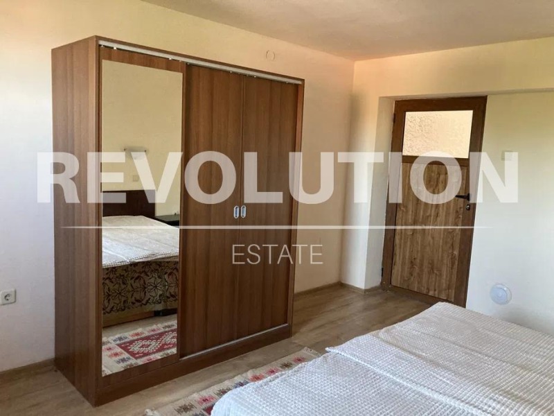 Издаје се  Кућа регион Варна , Приселци , 270 м2 | 27578101 - слика [11]