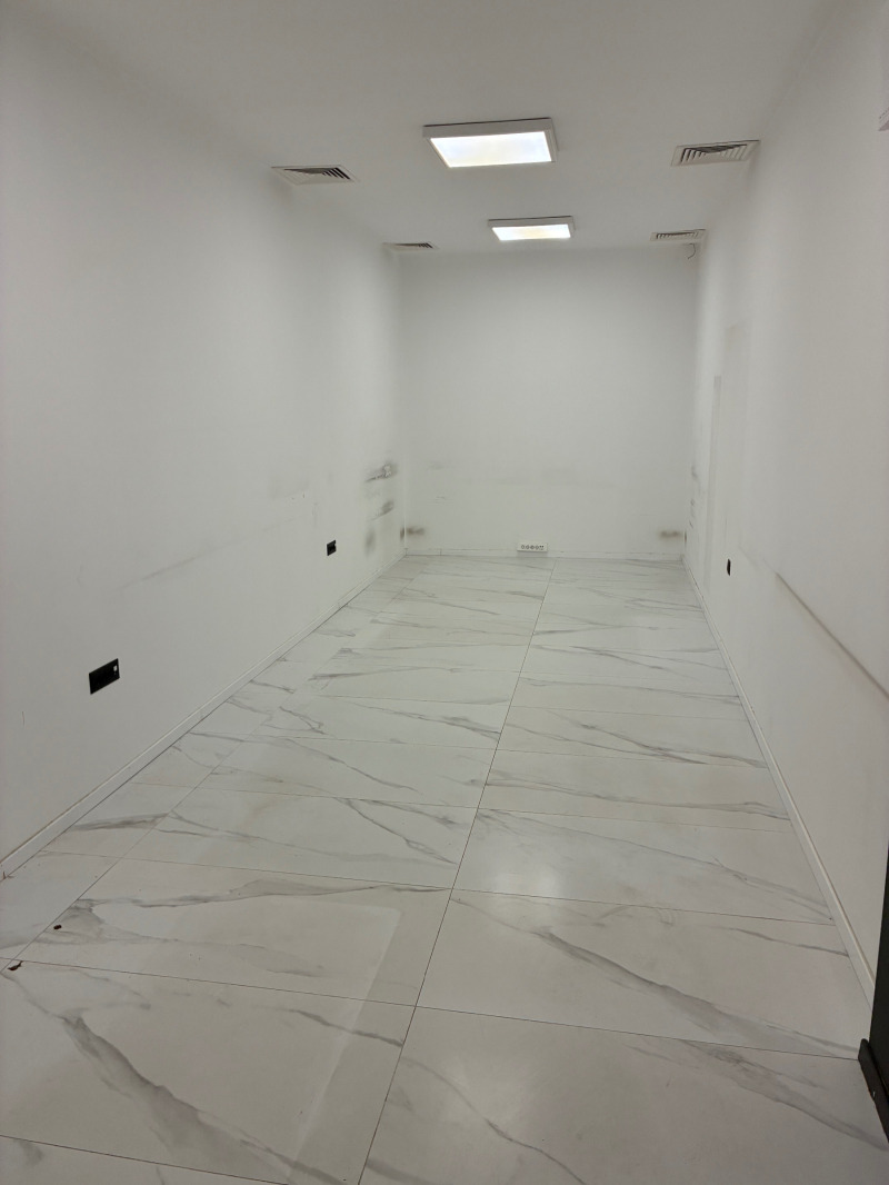 A louer  Boutique Plovdiv , Tsentar , 111 m² | 81146034 - image [3]