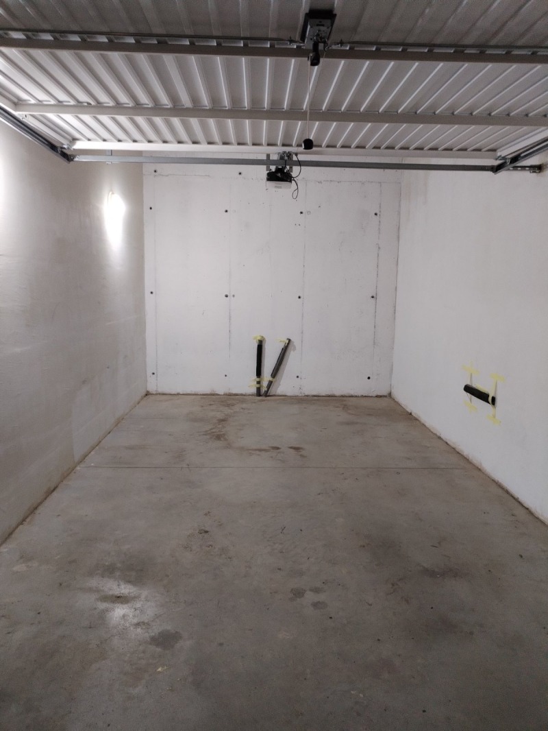 Te huur  Garage Sofia , Vrabnitsa 1 , 18 m² | 85792735