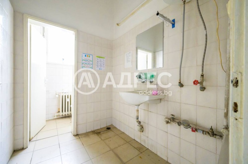 Дава под наем ОФИС, гр. Пловдив, Младежки Хълм, снимка 2 - Офиси - 52623568