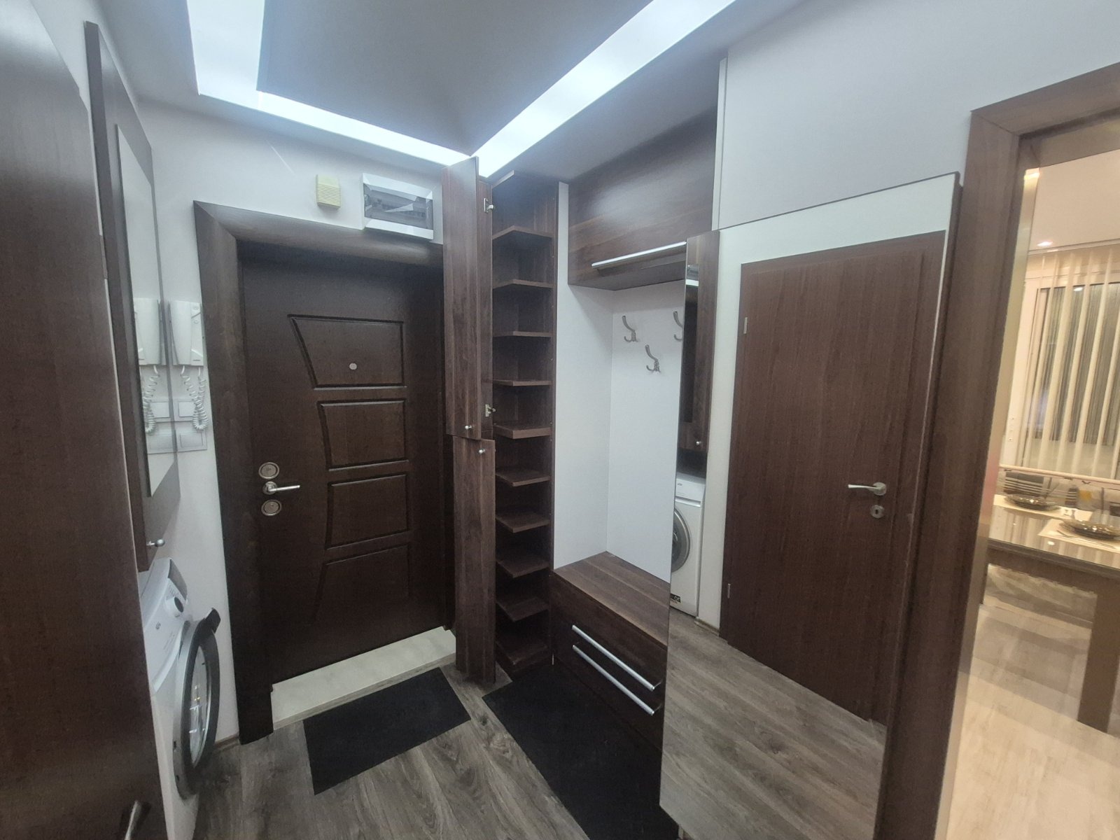 Дава под наем 3-СТАЕН, гр. Плевен, Широк център, снимка 3 - Апартаменти - 56204107