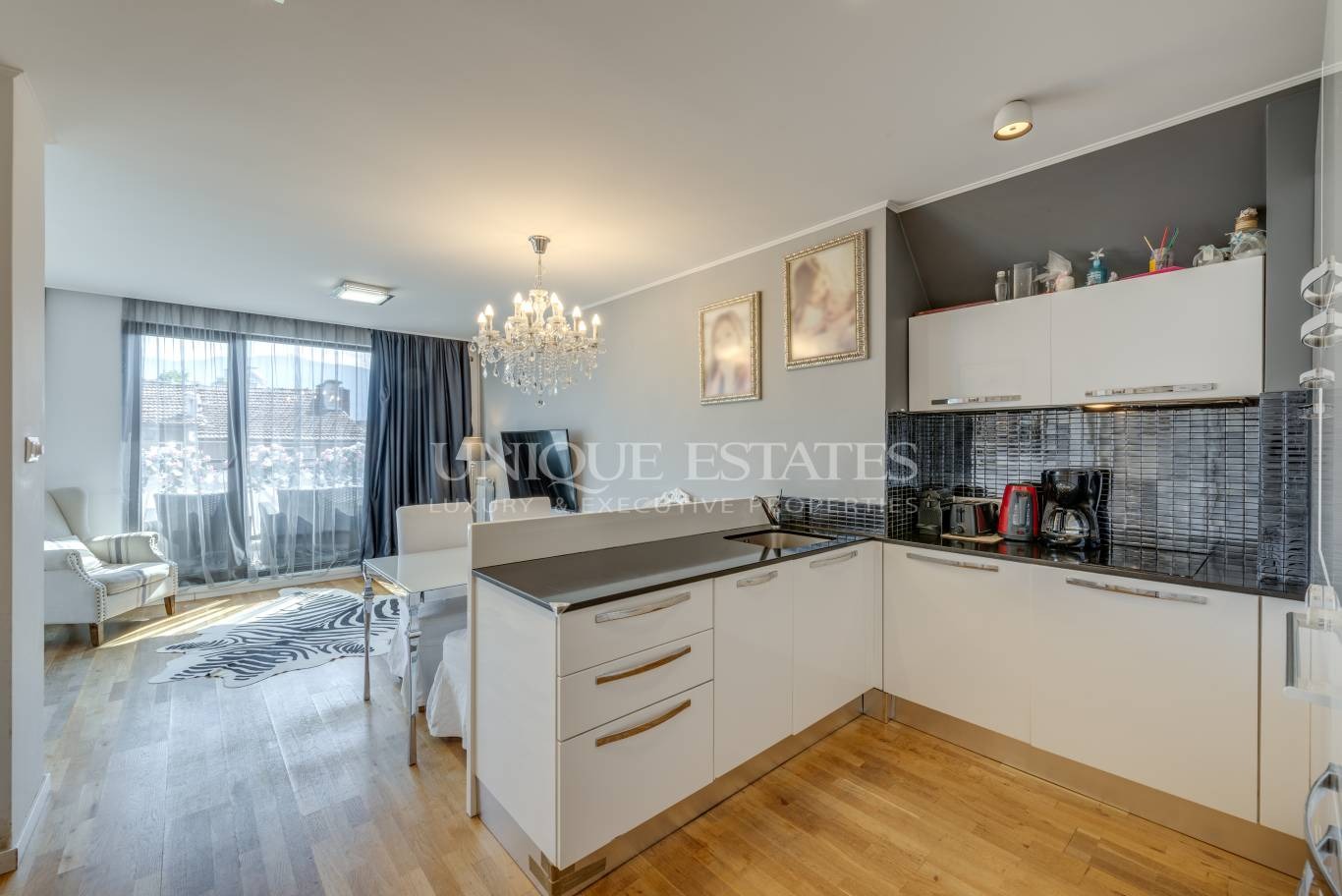 Дава под наем 3-СТАЕН, гр. София, Център, снимка 3 - Апартаменти - 54230427