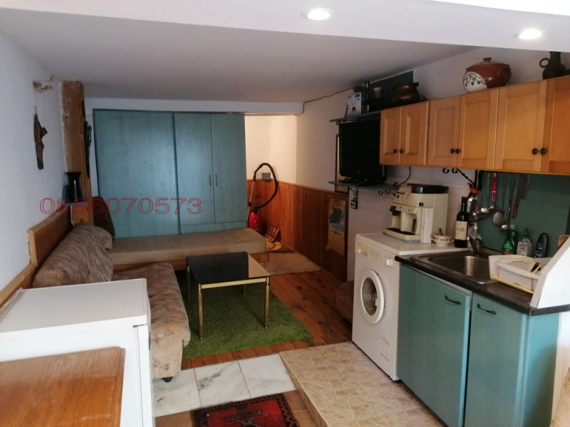 Дава под наем 1-СТАЕН, гр. Благоевград, Широк център